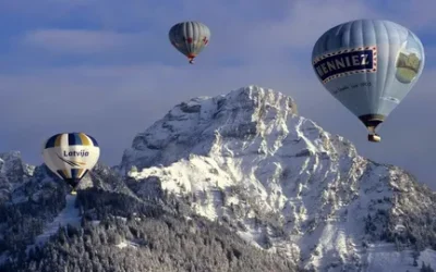 hot air balloons over zugspitze